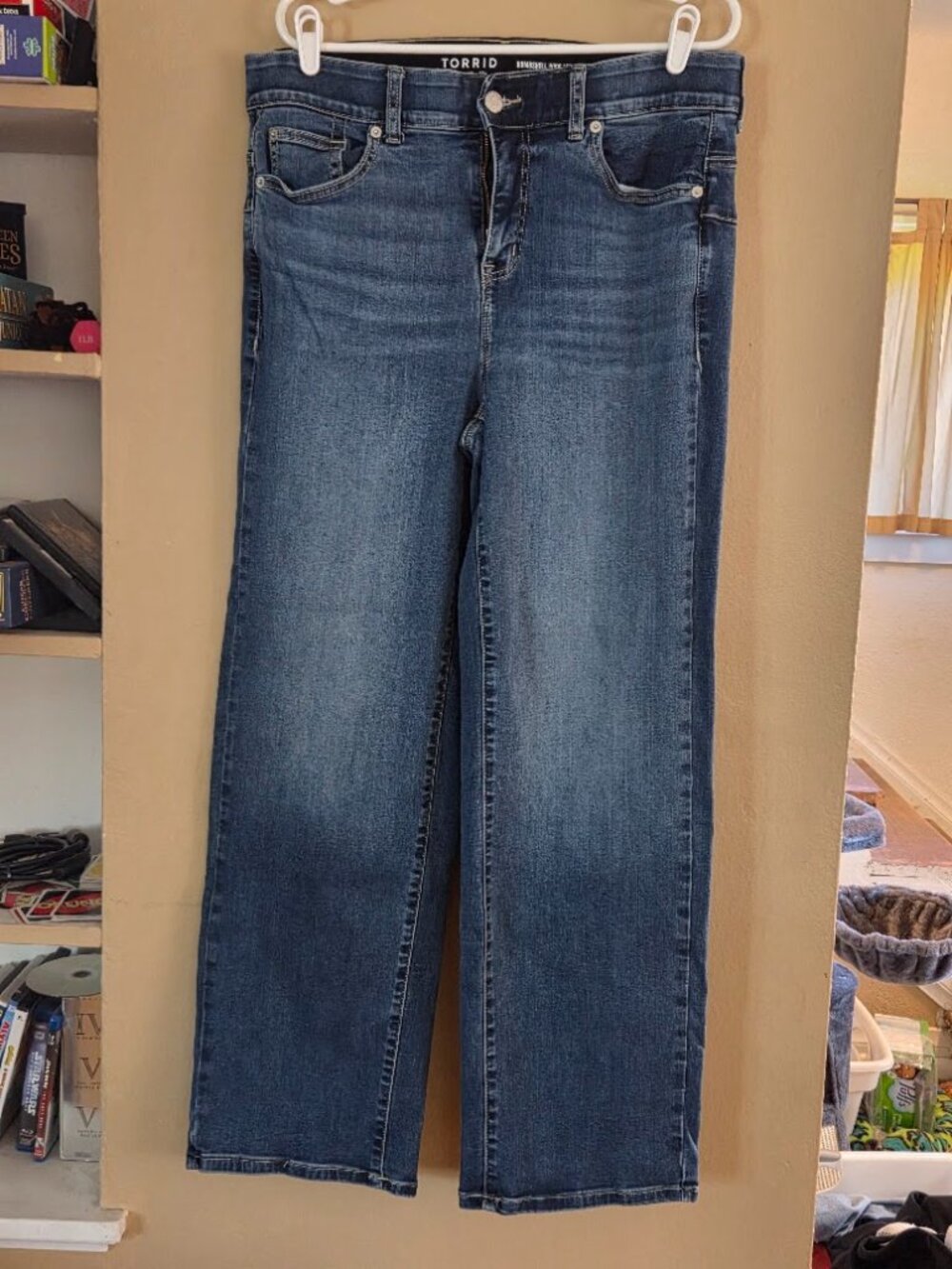 Torrid Bombshell Wide Leg High Rise Jeans 14 Tall